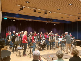 70 Jahre Freundschaft Hohnerklang Oelde -  Accordeana Helmond